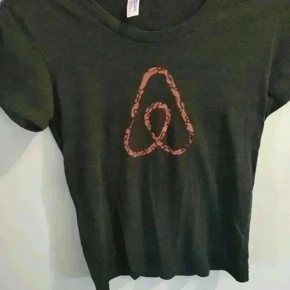 American apparel tee shirt